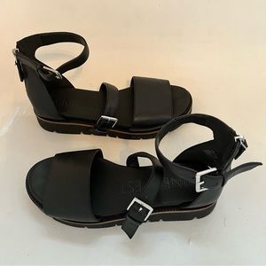Nine West Black Leather Sandals